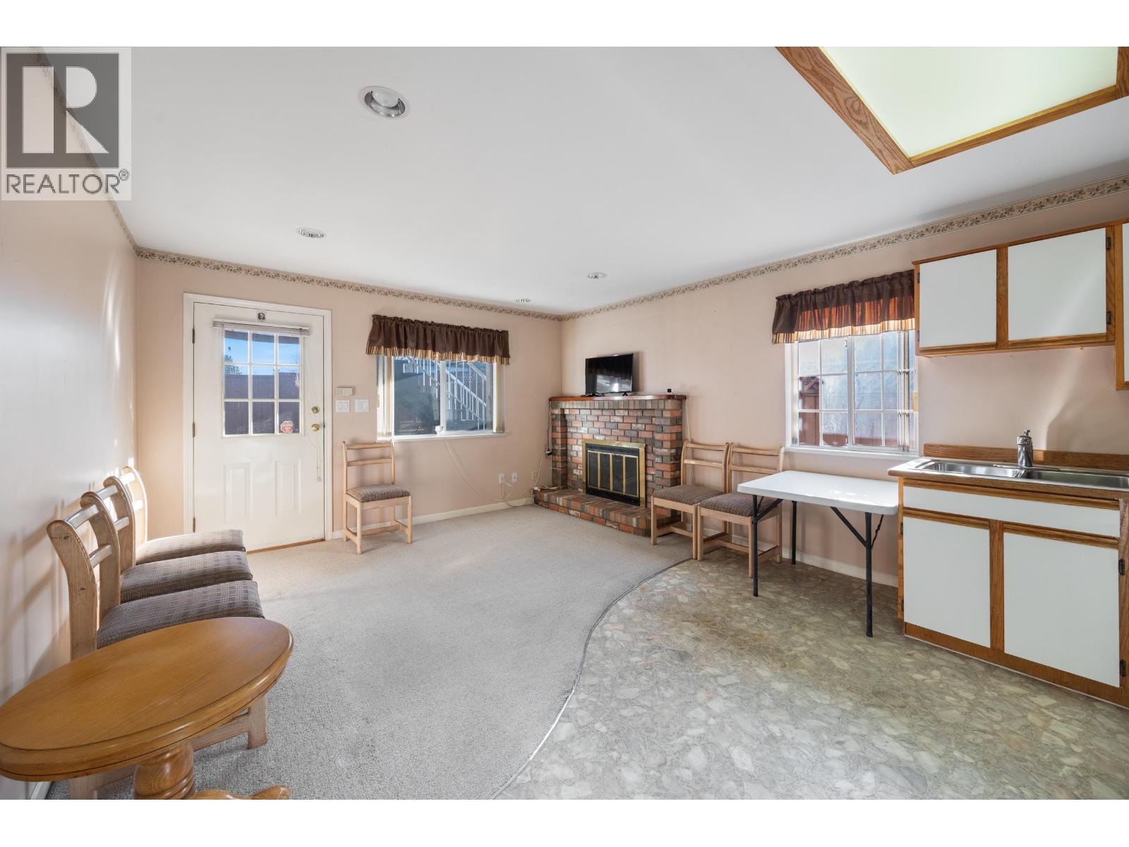 6796 Waltham Avenue, Burnaby, British Columbia  V5H 3V8 - Photo 31 - R3079903