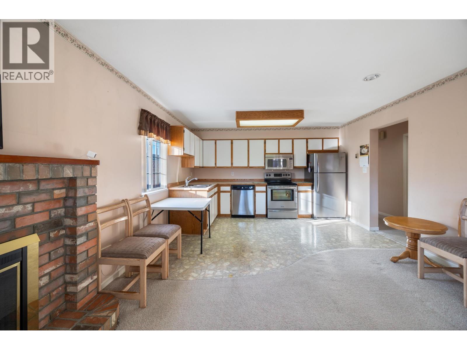 6796 Waltham Avenue, Burnaby, British Columbia  V5H 3V8 - Photo 33 - R3079903