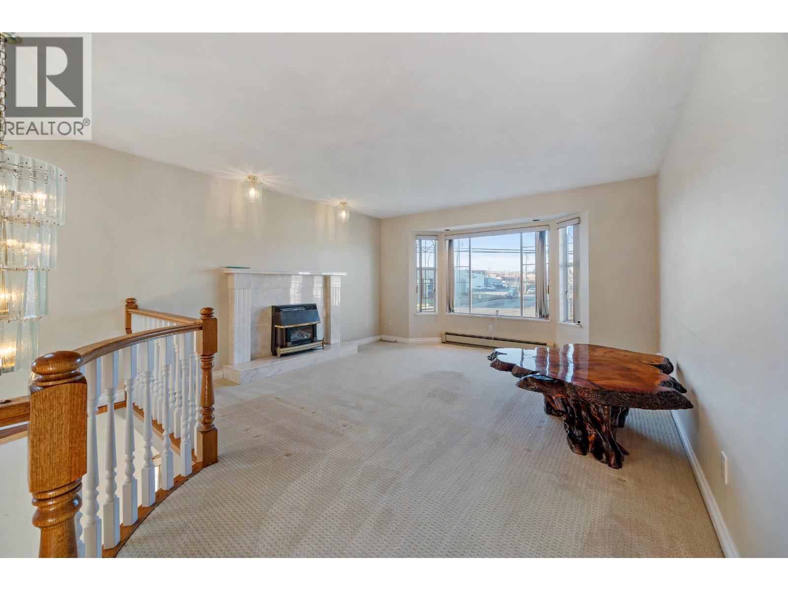 6796 Waltham Avenue, Burnaby, British Columbia  V5H 3V8 - Photo 4 - R3079903