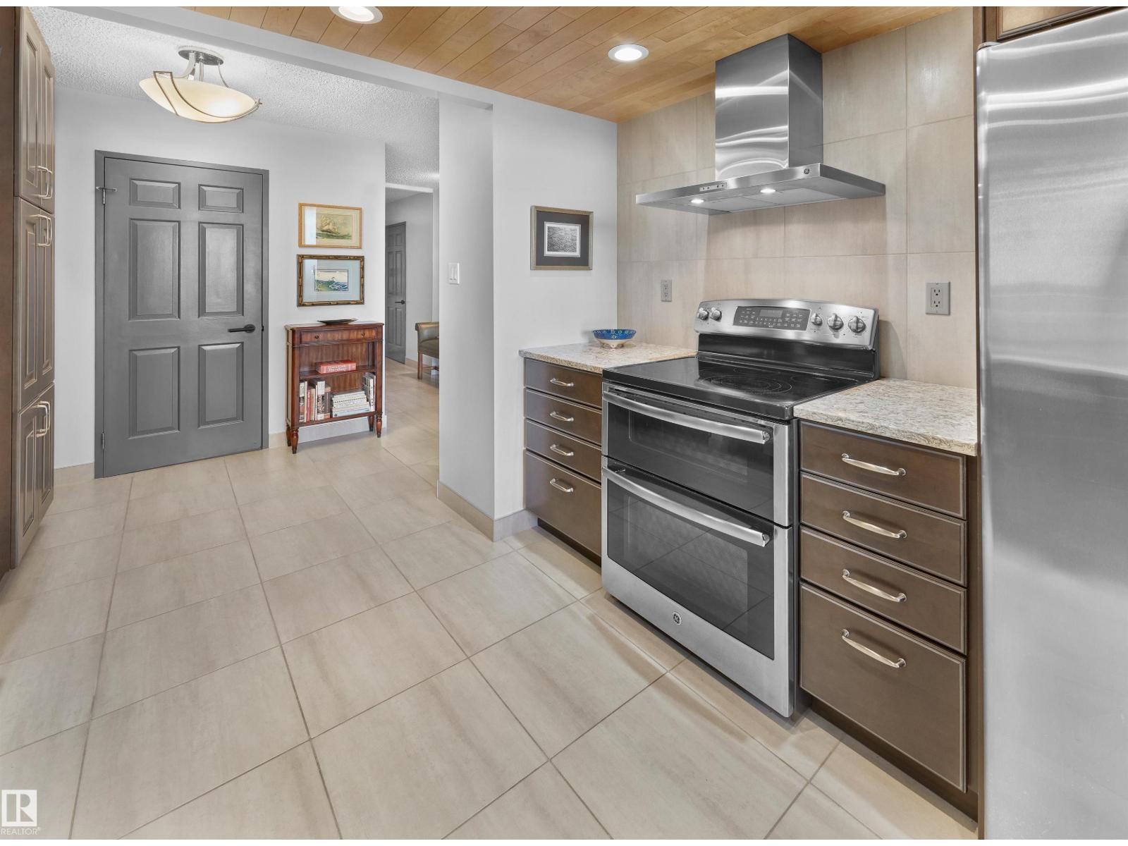 #304 9921 104 St Nw, Edmonton, Alberta  T5K 2K3 - Photo 11 - E4470251