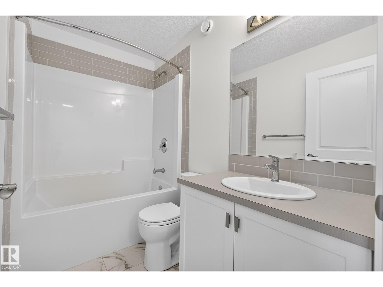 2416 Trumpeter Wy Nw, Edmonton, Alberta  T5S 0R9 - Photo 16 - E4470255