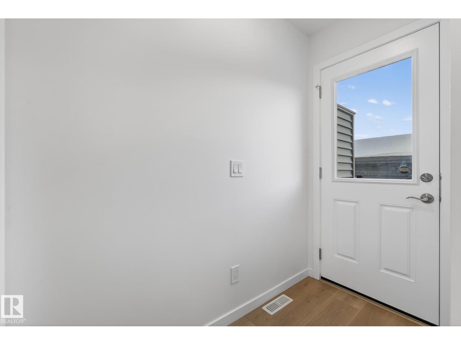 2416 Trumpeter Wy Nw, Edmonton, Alberta  T5S 0R9 - Photo 26 - E4470255