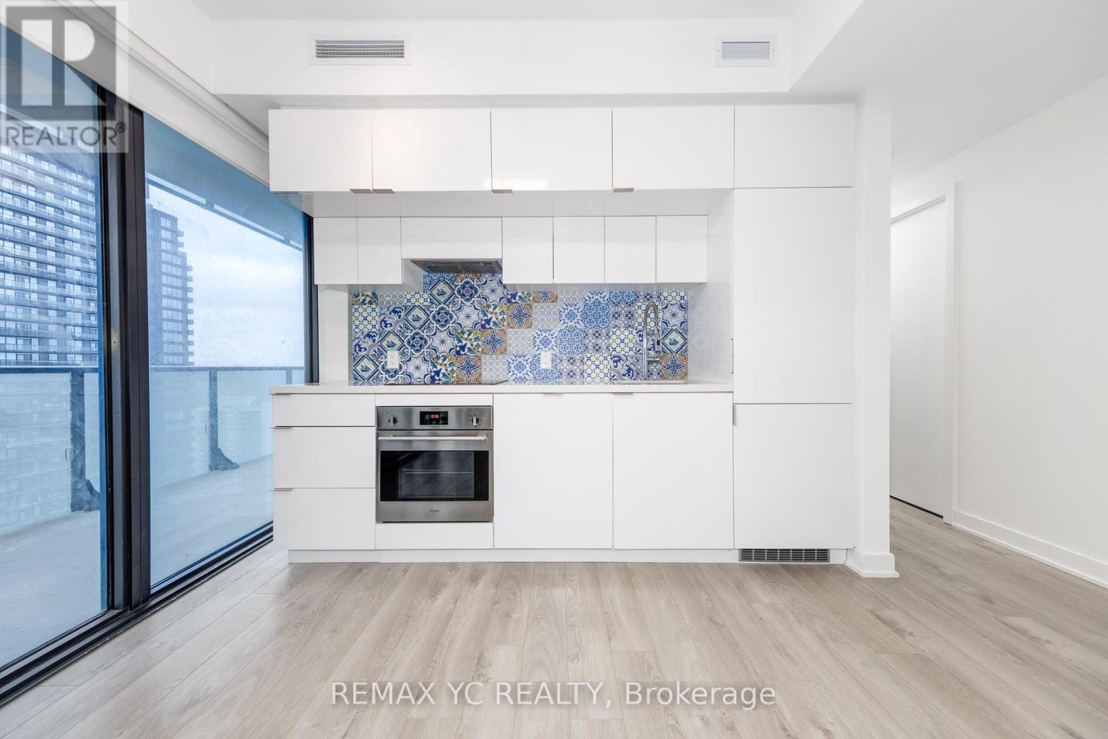 2103 - 185 Roehampton Avenue, Toronto (Mount Pleasant West), Ontario  M4P 0C6 - Photo 7 - C12703264