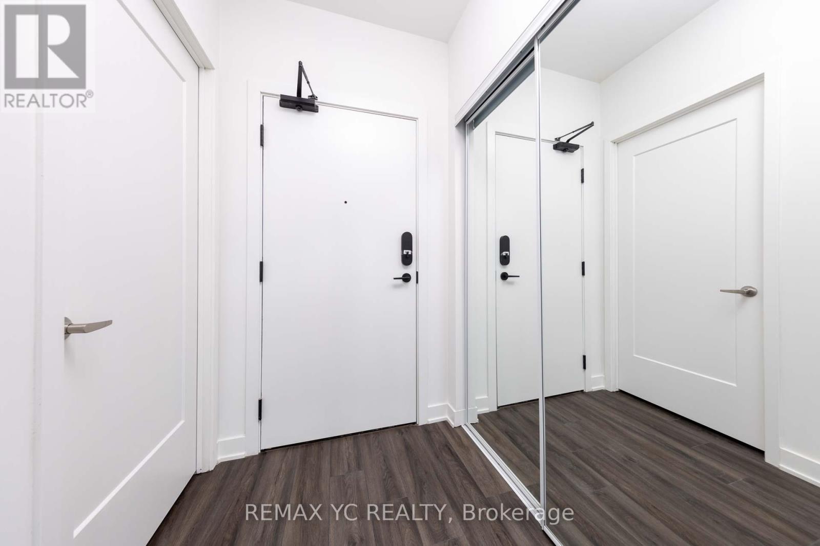 1939 - 135 Lower Sherbourne Street, Toronto (Moss Park), Ontario  M5A 1Y4 - Photo 2 - C12703330