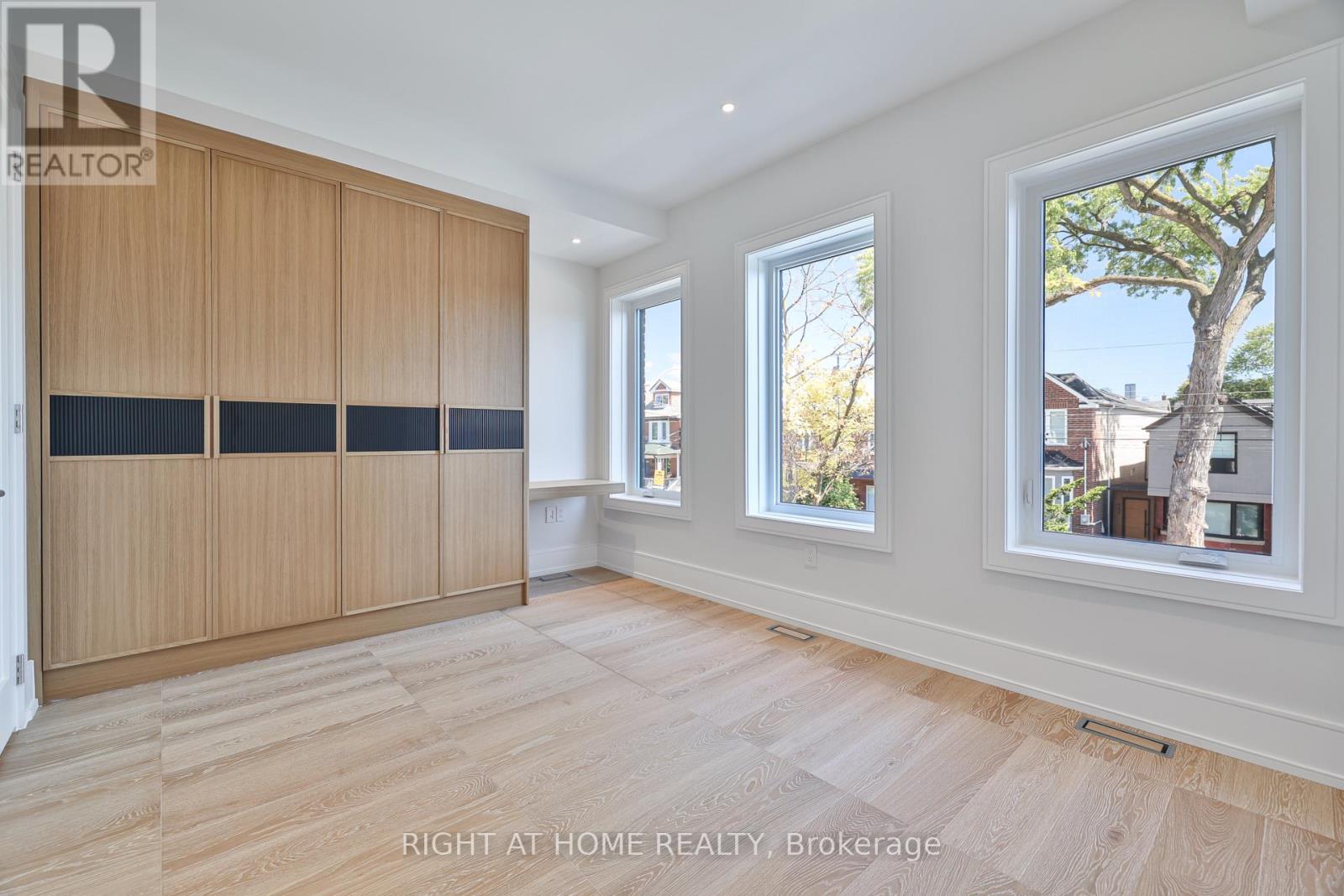 444 Roxton Road, Toronto, Ontario  M6G 3R4 - Photo 17 - C12703354