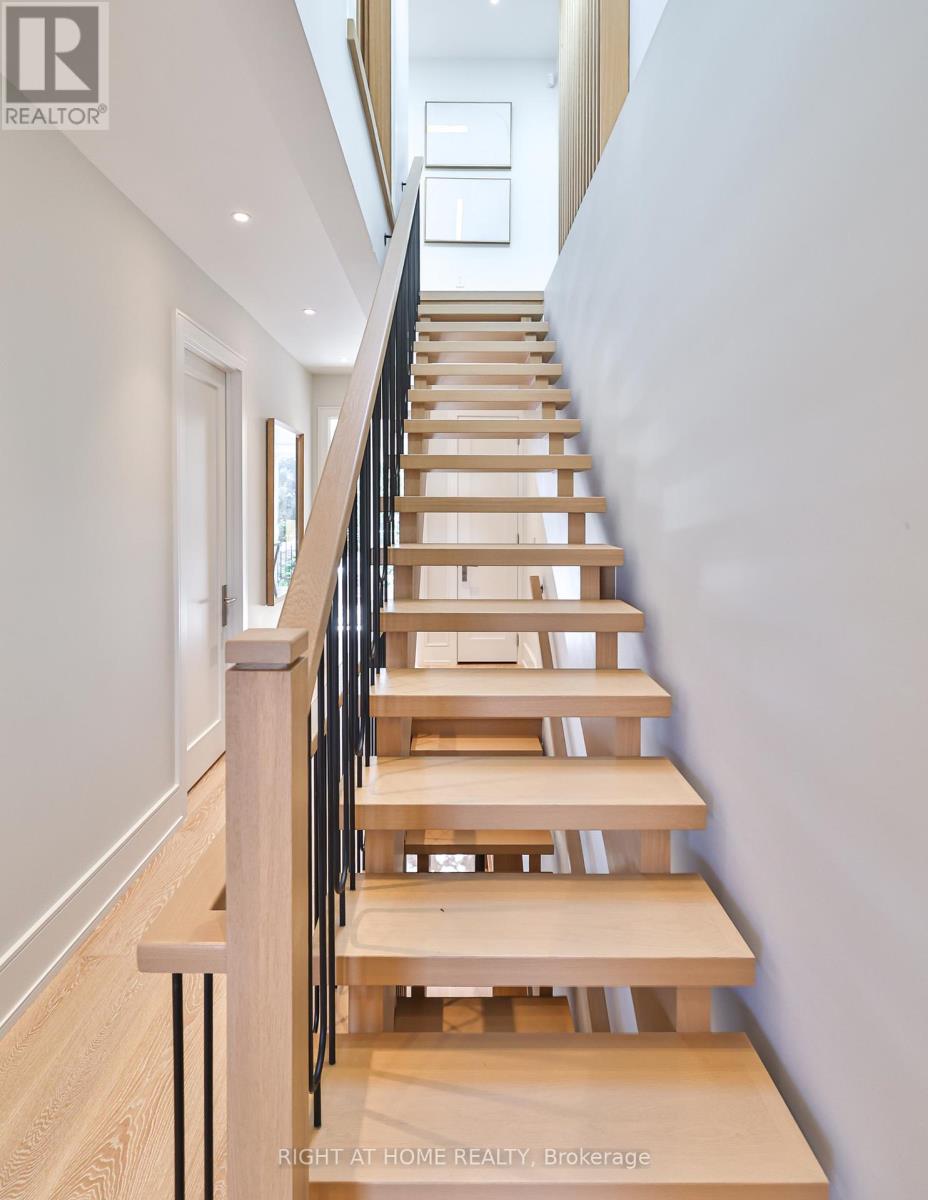 444 Roxton Road, Toronto, Ontario  M6G 3R4 - Photo 20 - C12703354