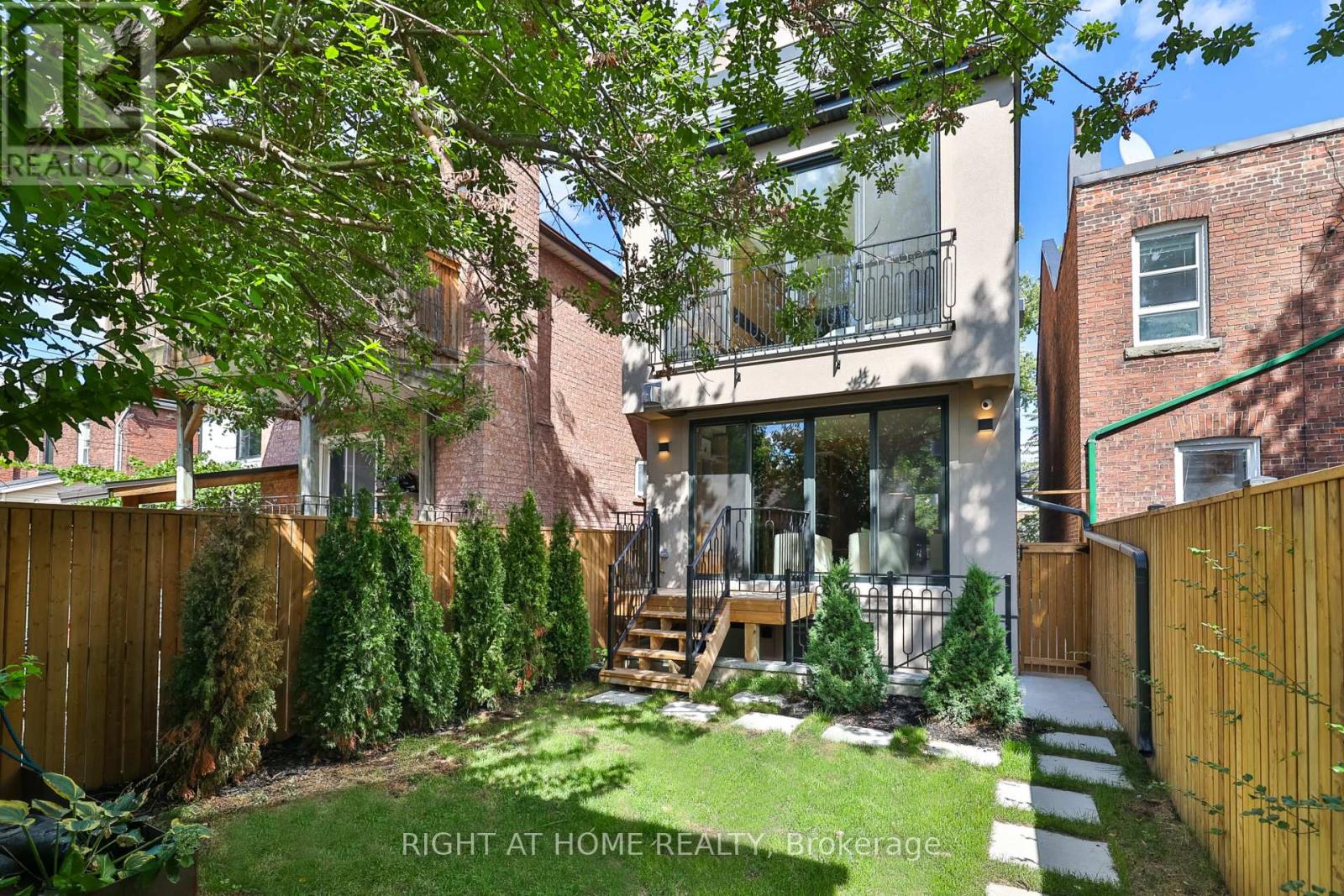 444 Roxton Road, Toronto, Ontario  M6G 3R4 - Photo 40 - C12703354