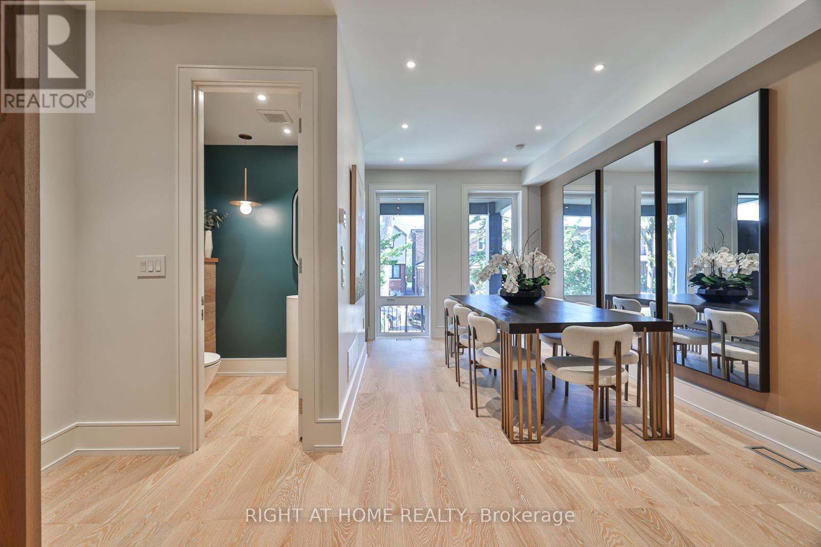 444 Roxton Road, Toronto, Ontario  M6G 3R4 - Photo 6 - C12703354