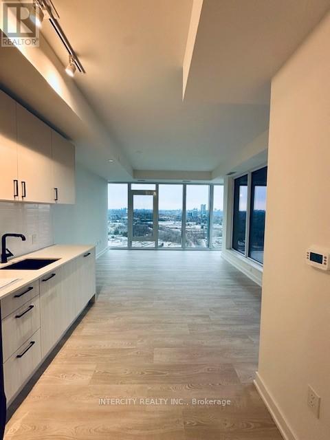 2419 - 1 Quarrington Lane, Toronto, Ontario  M3C 0S4 - Photo 16 - C12703370