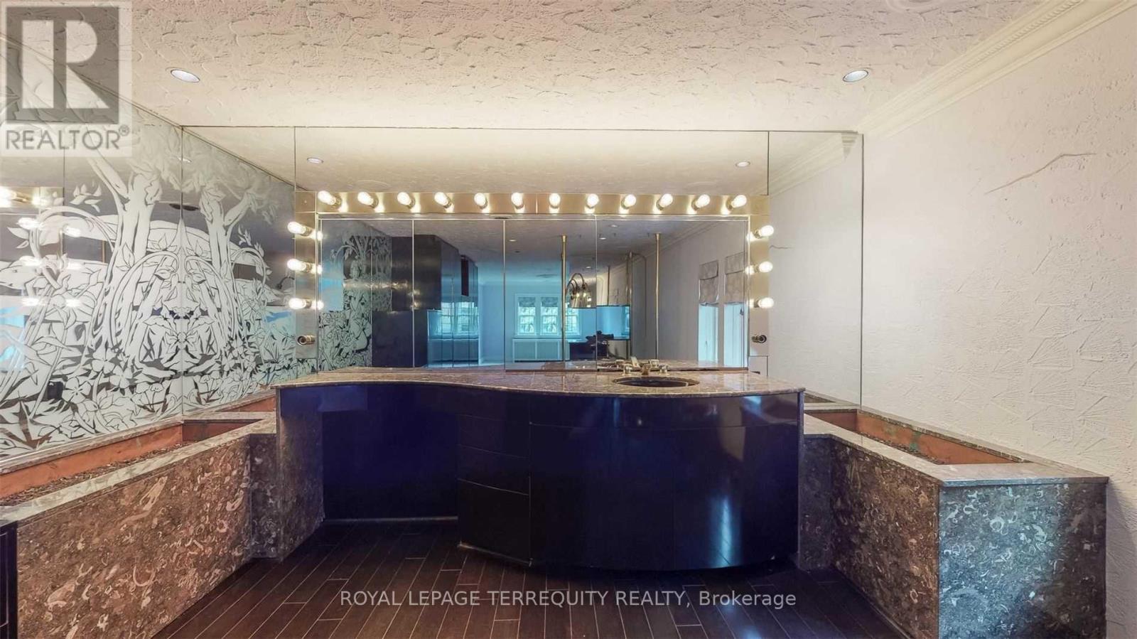 312 Glenayr Road, Toronto, Ontario  M5P 3C5 - Photo 13 - C12703382