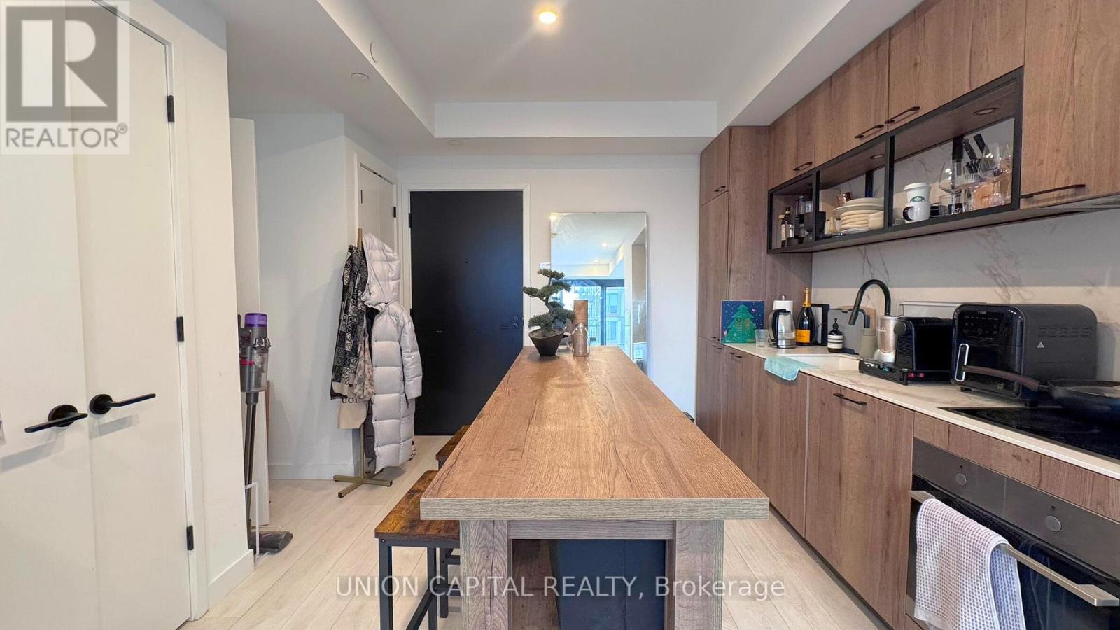 917 - 505 Richmond Street W, Toronto, Ontario  M5V 0P4 - Photo 2 - C12703388