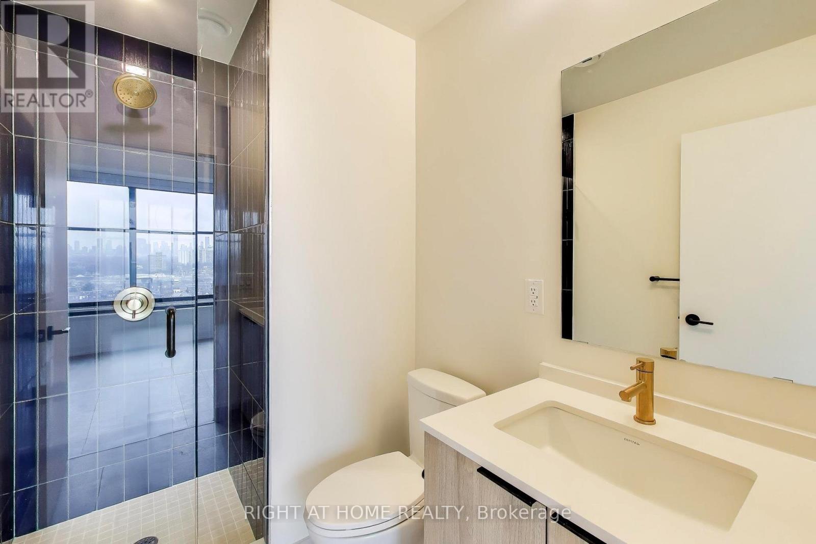 1421 - 181 Sterling Road, Toronto, Ontario  M6R 0B2 - Photo 15 - C12703408