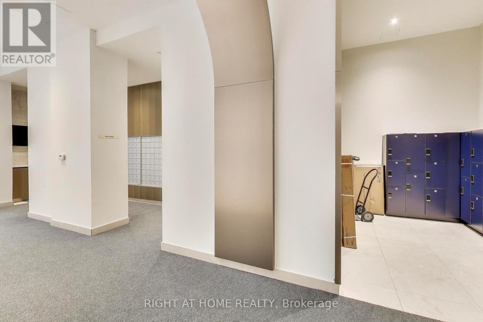 1421 - 181 Sterling Road, Toronto, Ontario  M6R 0B2 - Photo 23 - C12703408