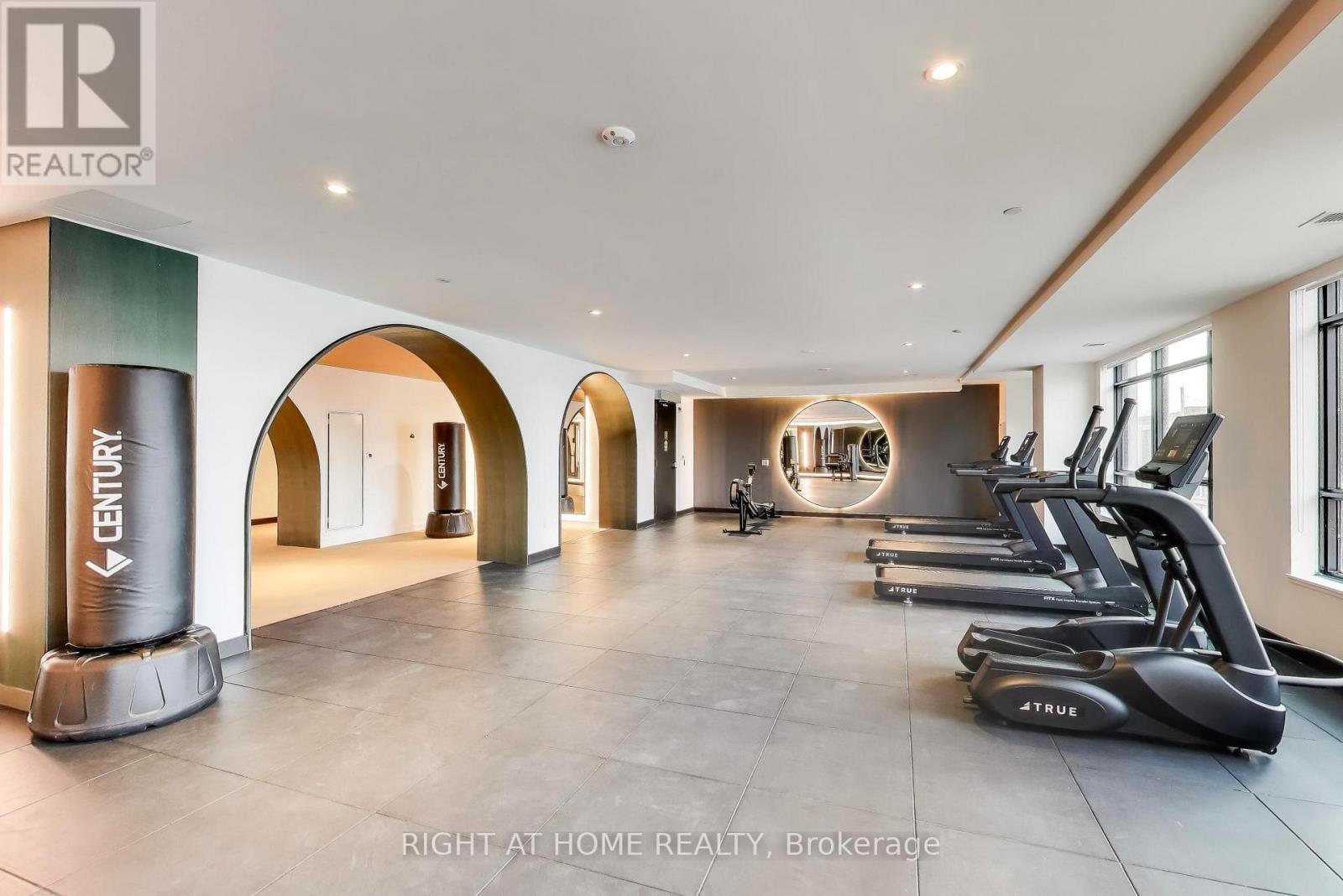 1421 - 181 Sterling Road, Toronto, Ontario  M6R 0B2 - Photo 25 - C12703408