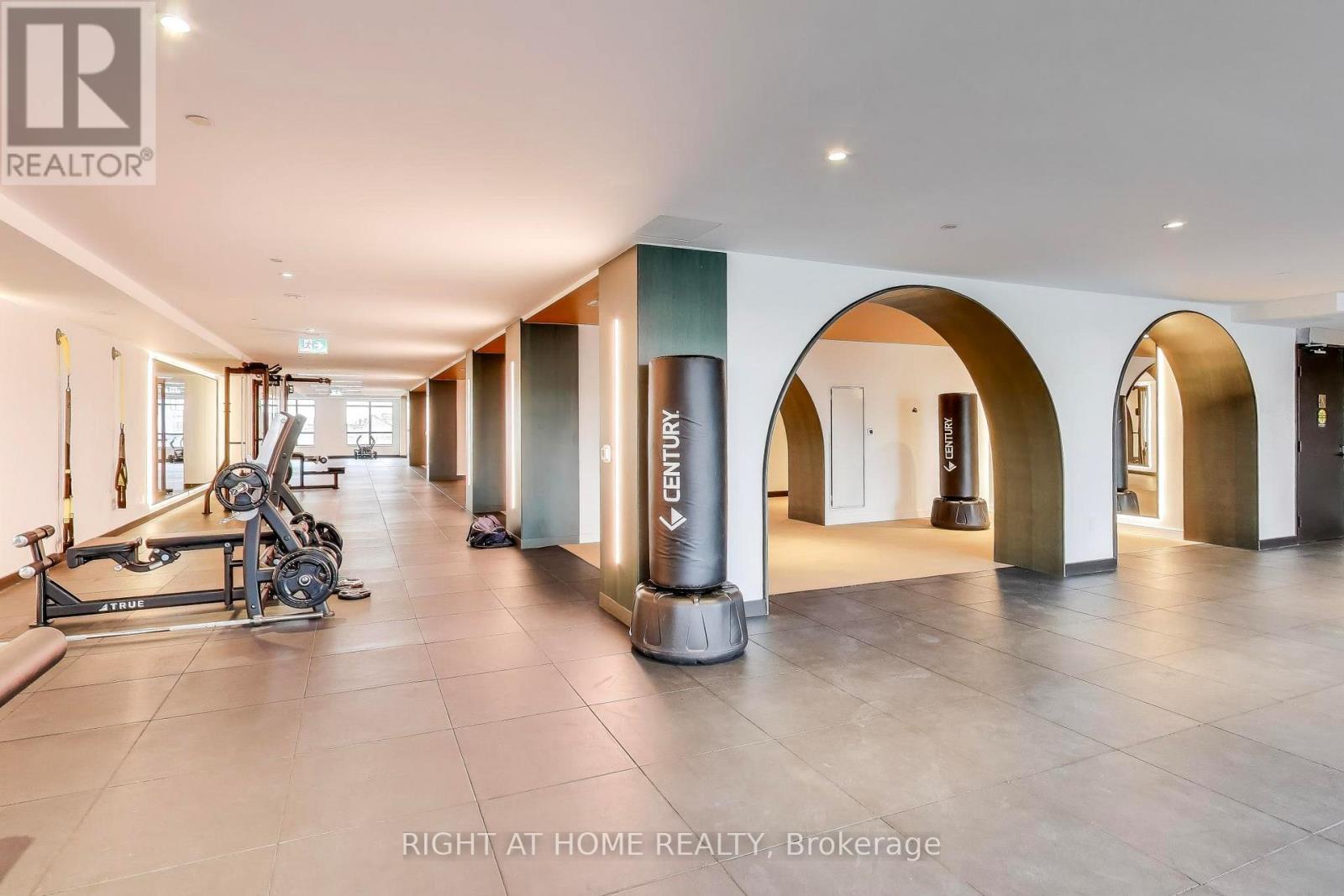 1421 - 181 Sterling Road, Toronto, Ontario  M6R 0B2 - Photo 26 - C12703408