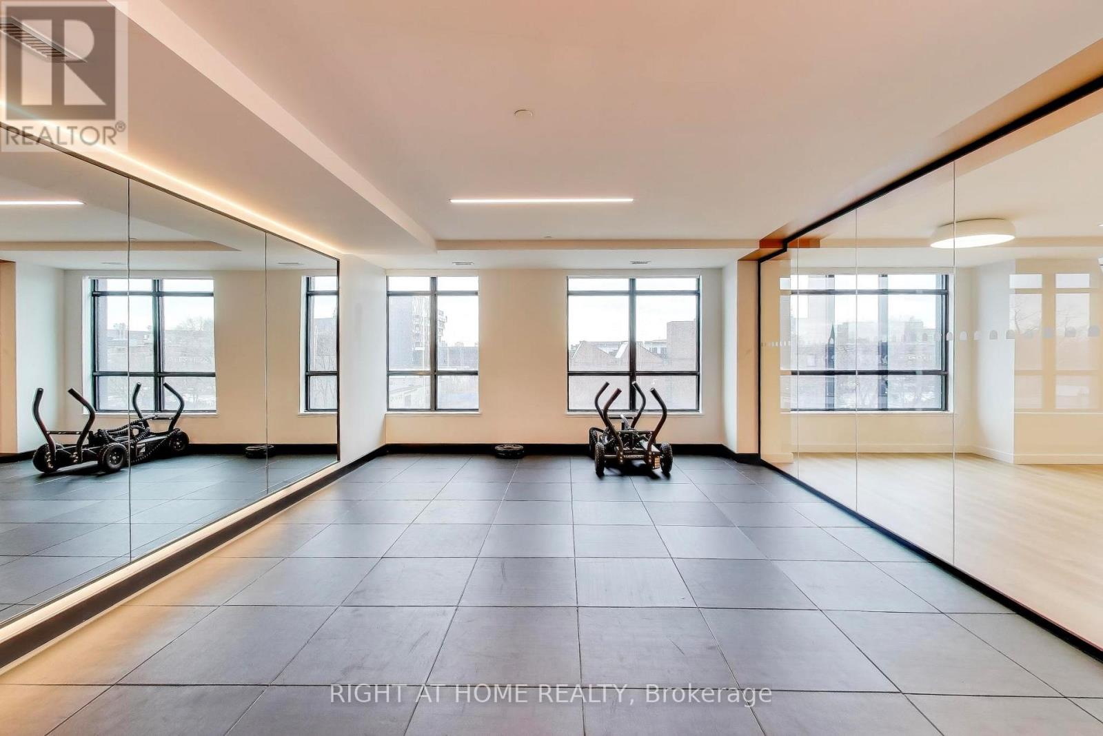 1421 - 181 Sterling Road, Toronto, Ontario  M6R 0B2 - Photo 28 - C12703408