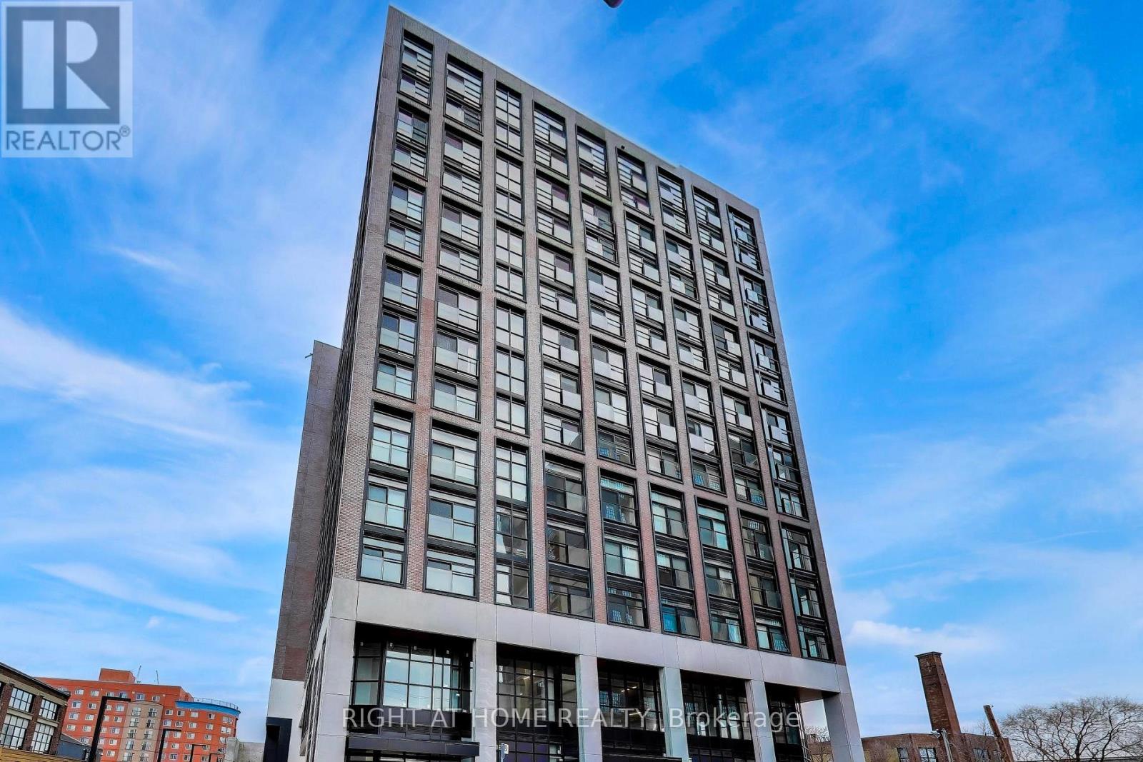 1421 - 181 Sterling Road, Toronto, Ontario  M6R 0B2 - Photo 31 - C12703408