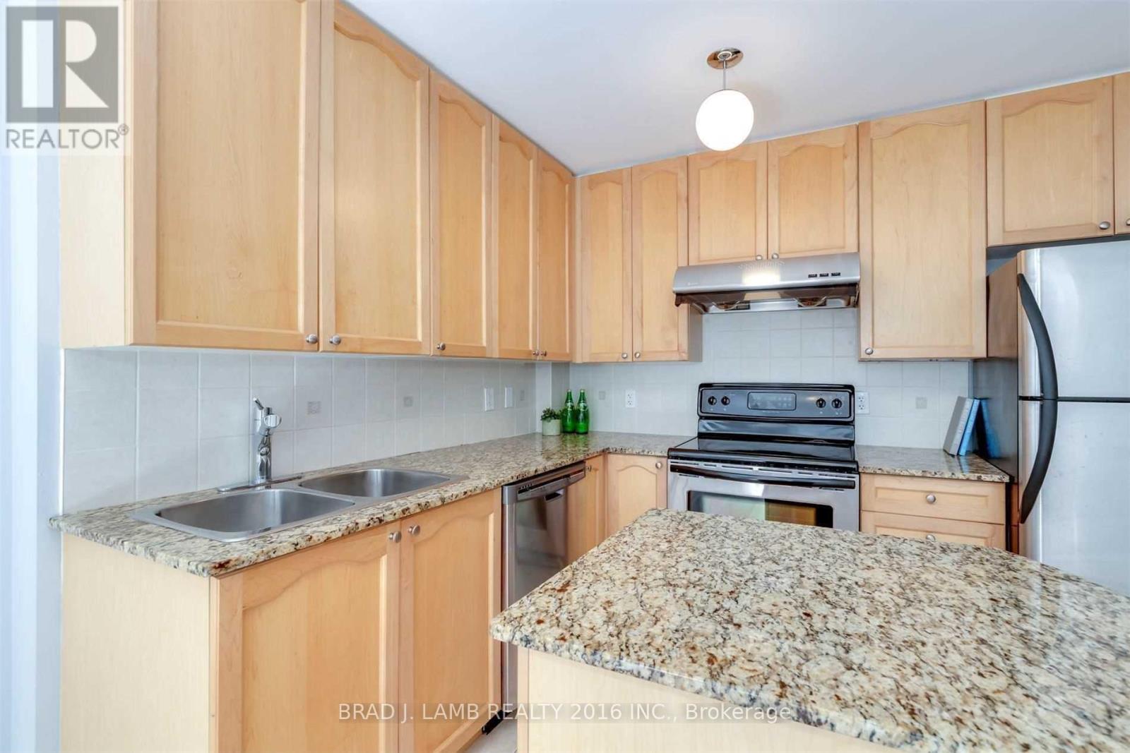 39 - 78 Carr Street, Toronto, Ontario  M5T 1B7 - Photo 11 - C12703414