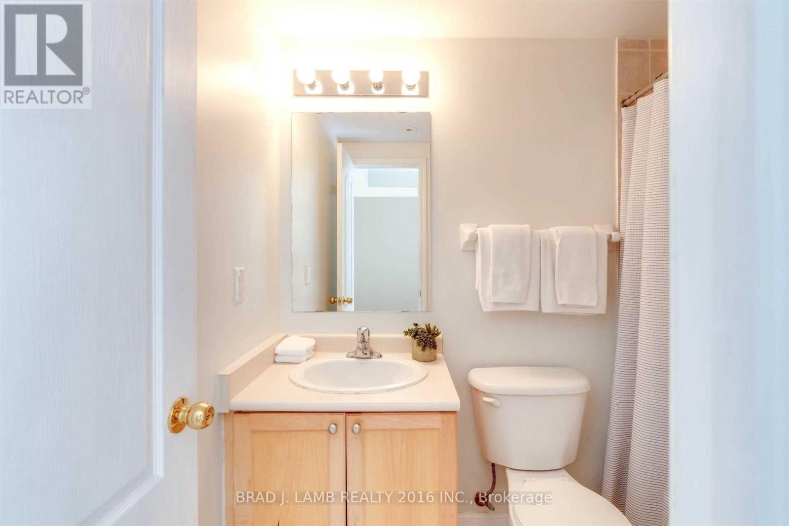 39 - 78 Carr Street, Toronto, Ontario  M5T 1B7 - Photo 14 - C12703414