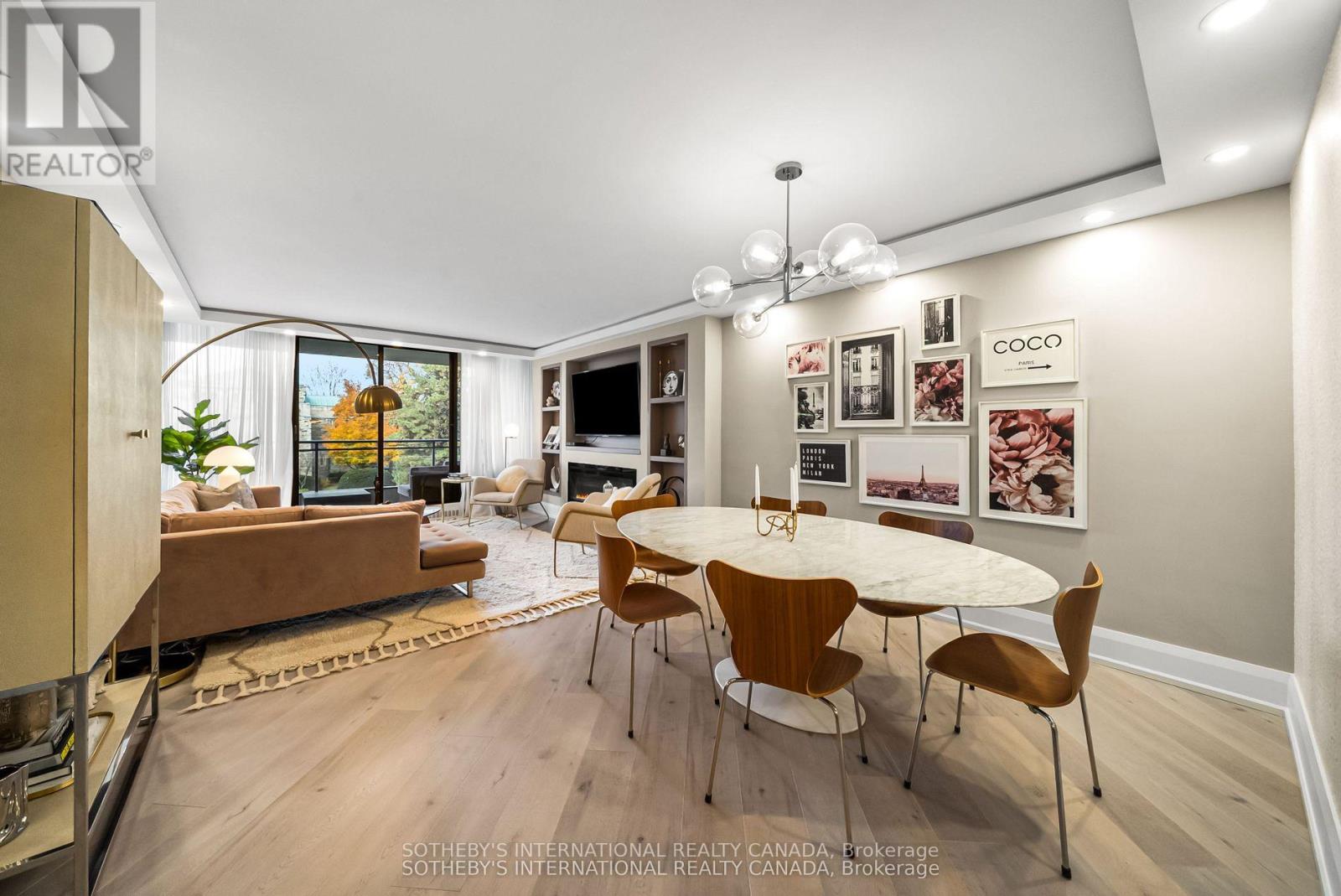 301 - 235 St Clair Avenue W, Toronto, Ontario  M4V 1R4 - Photo 2 - C12703442