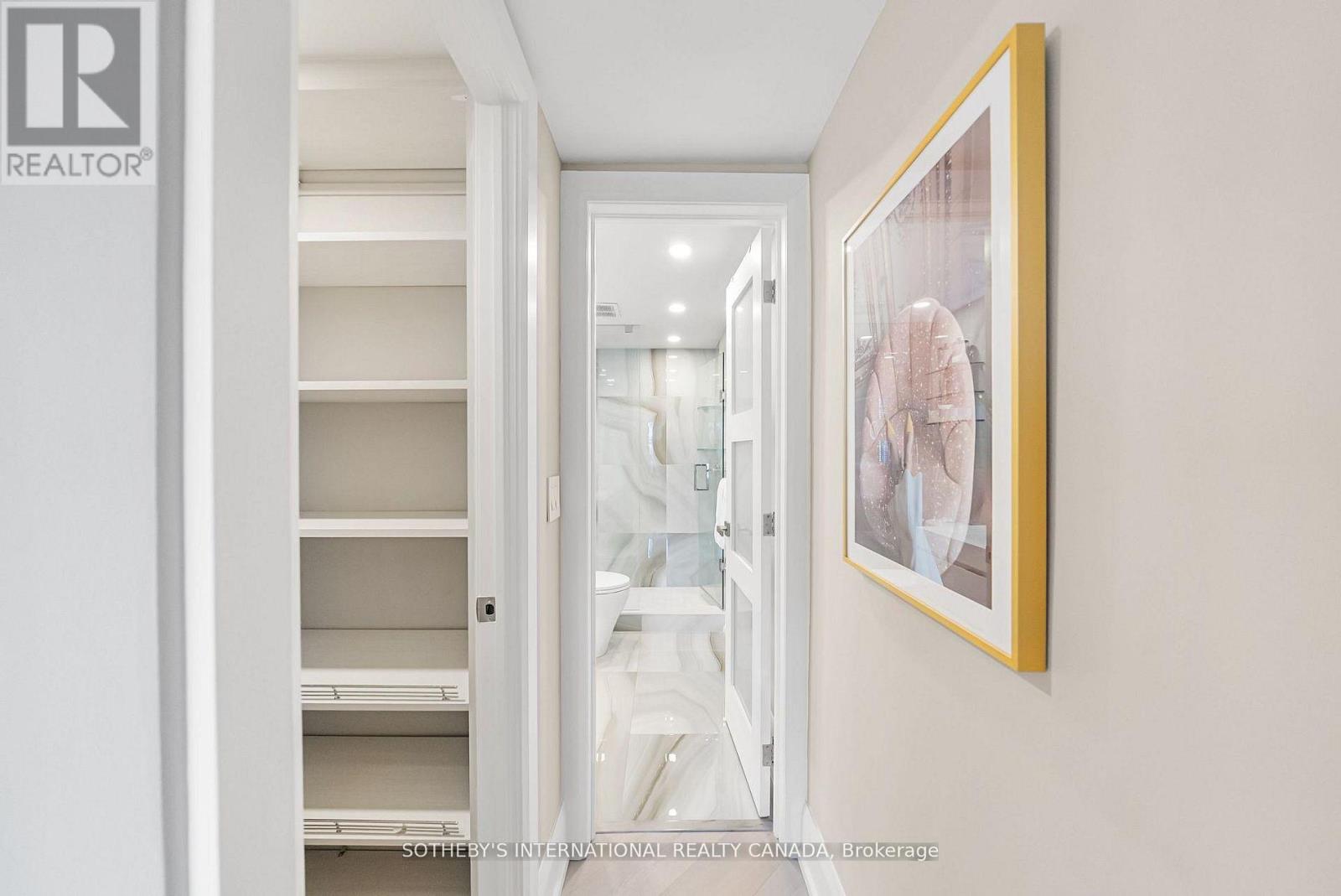 301 - 235 St Clair Avenue W, Toronto, Ontario  M4V 1R4 - Photo 22 - C12703442