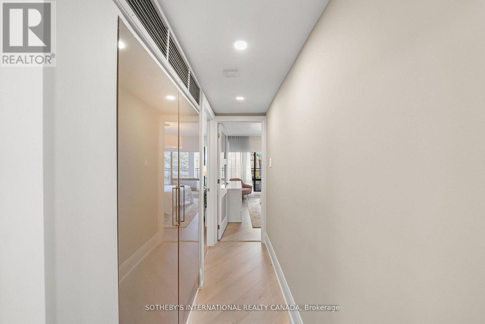 301 - 235 St Clair Avenue W, Toronto, Ontario  M4V 1R4 - Photo 28 - C12703442