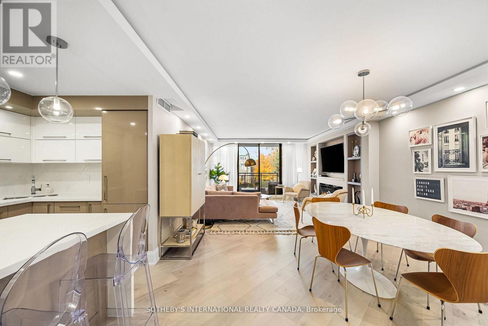 301 - 235 St Clair Avenue W, Toronto, Ontario  M4V 1R4 - Photo 3 - C12703442