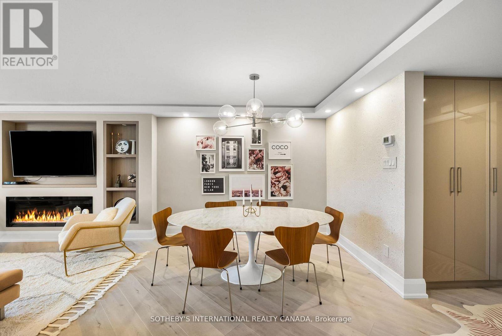 301 - 235 St Clair Avenue W, Toronto, Ontario  M4V 1R4 - Photo 4 - C12703442