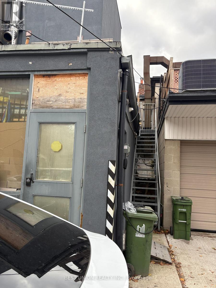 679 MOUNT PLEASANT ROAD, Toronto, Ontario