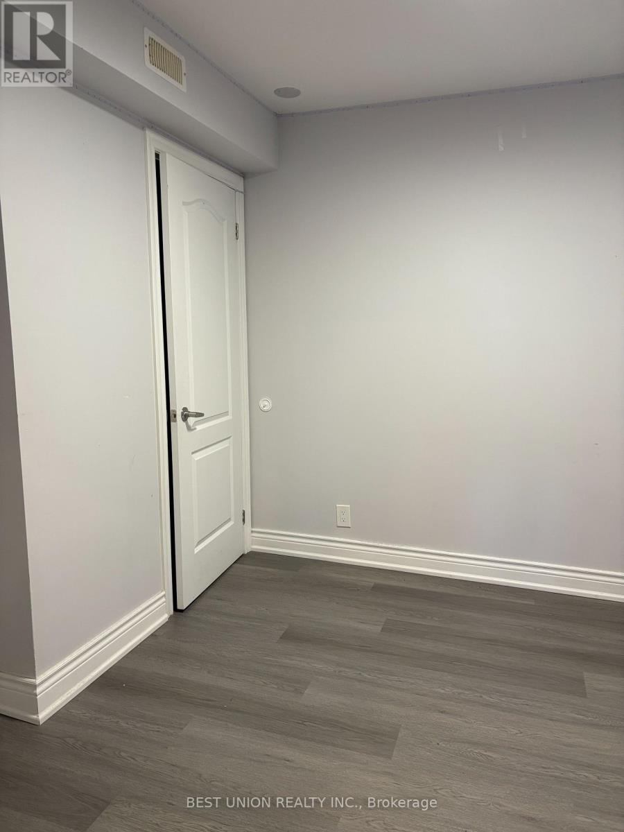 679 Mount Pleasant Road, Toronto, Ontario  M4S 2N2 - Photo 4 - C12703484