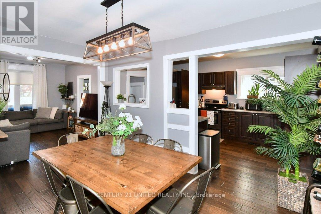 27 Park Street N, Peterborough, Ontario  K9J 3V3 - Photo 11 - X12440698