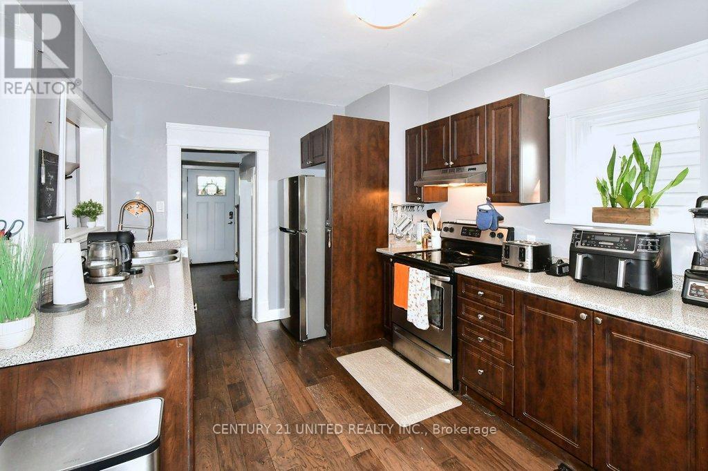 27 Park Street N, Peterborough, Ontario  K9J 3V3 - Photo 14 - X12440698