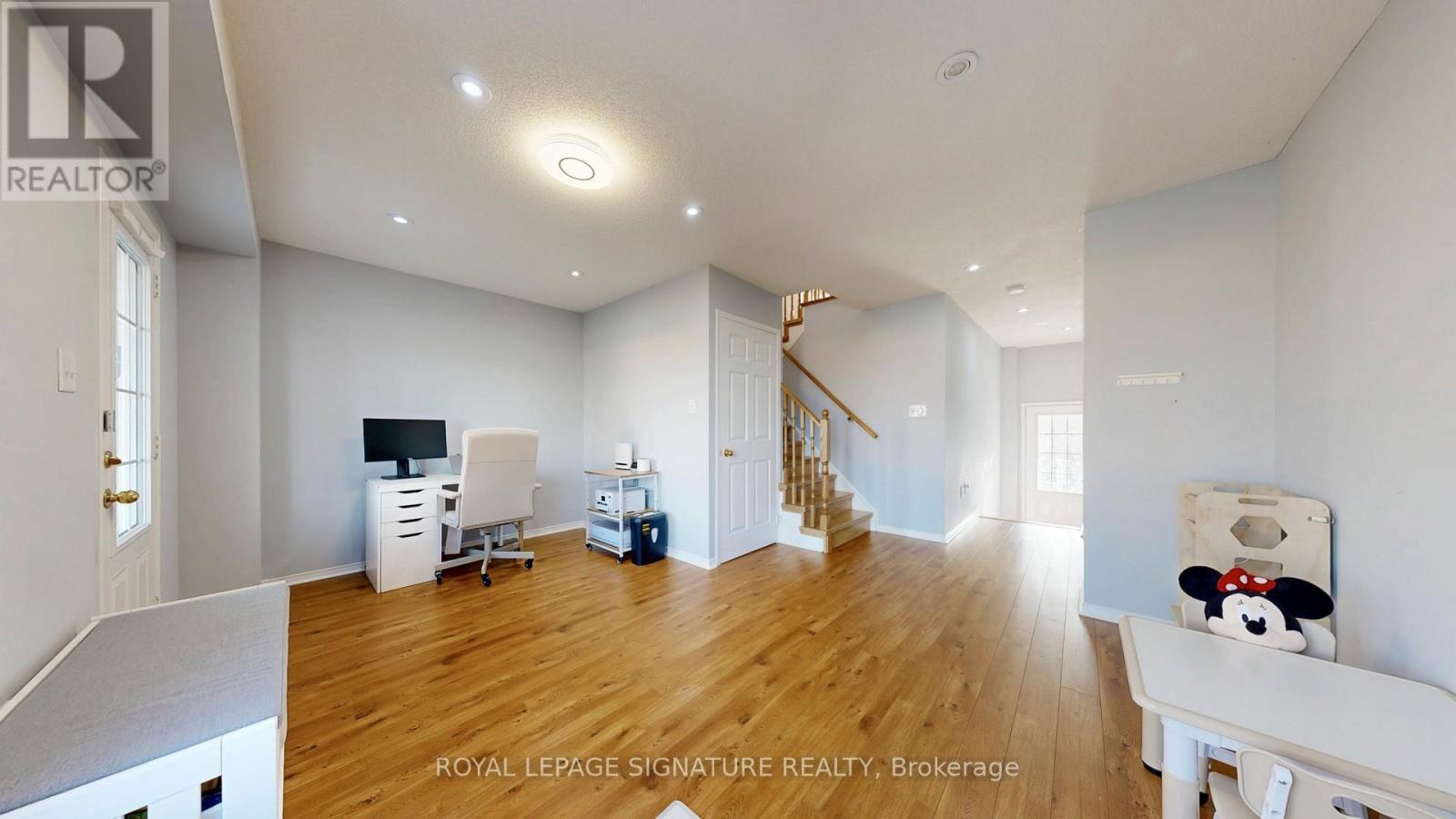 459 Rossland Road E, Ajax, Ontario  L1Z 0K8 - Photo 3 - E12703310