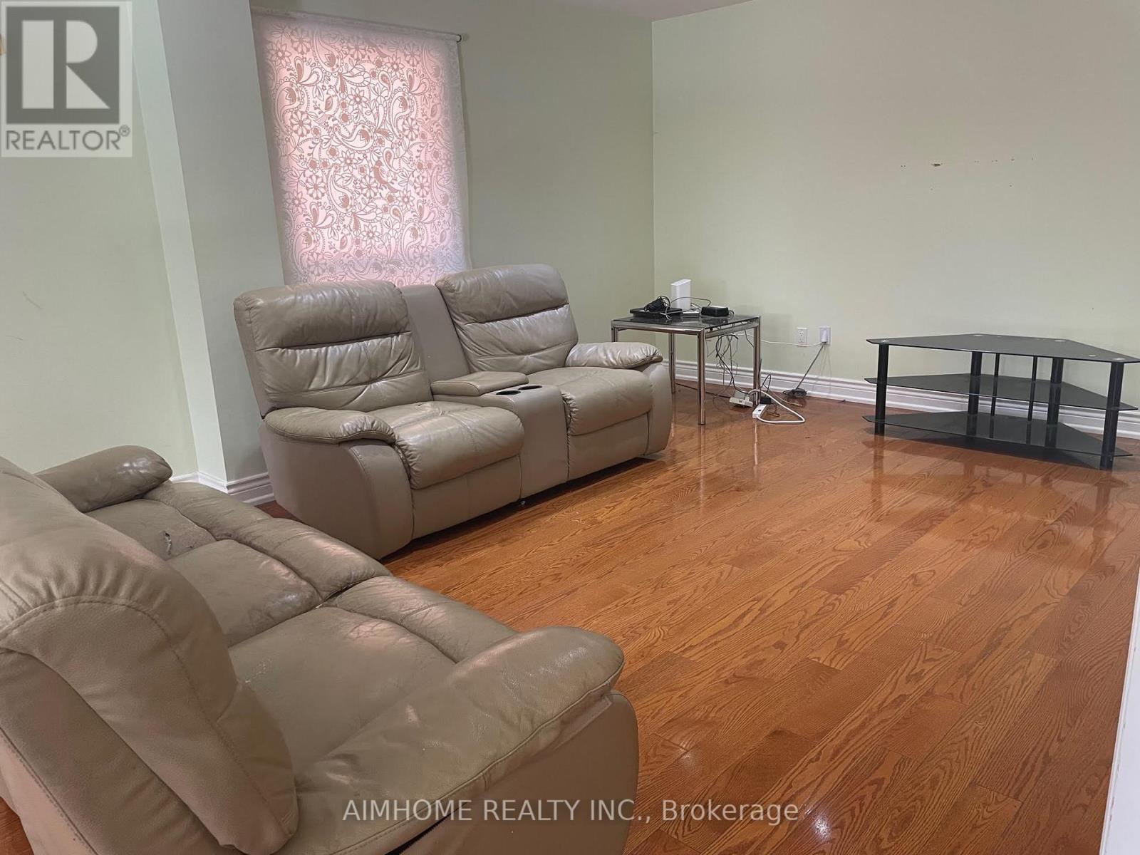 47 Hillfarm Drive, Toronto, Ontario  M1V 3C6 - Photo 5 - E12703384