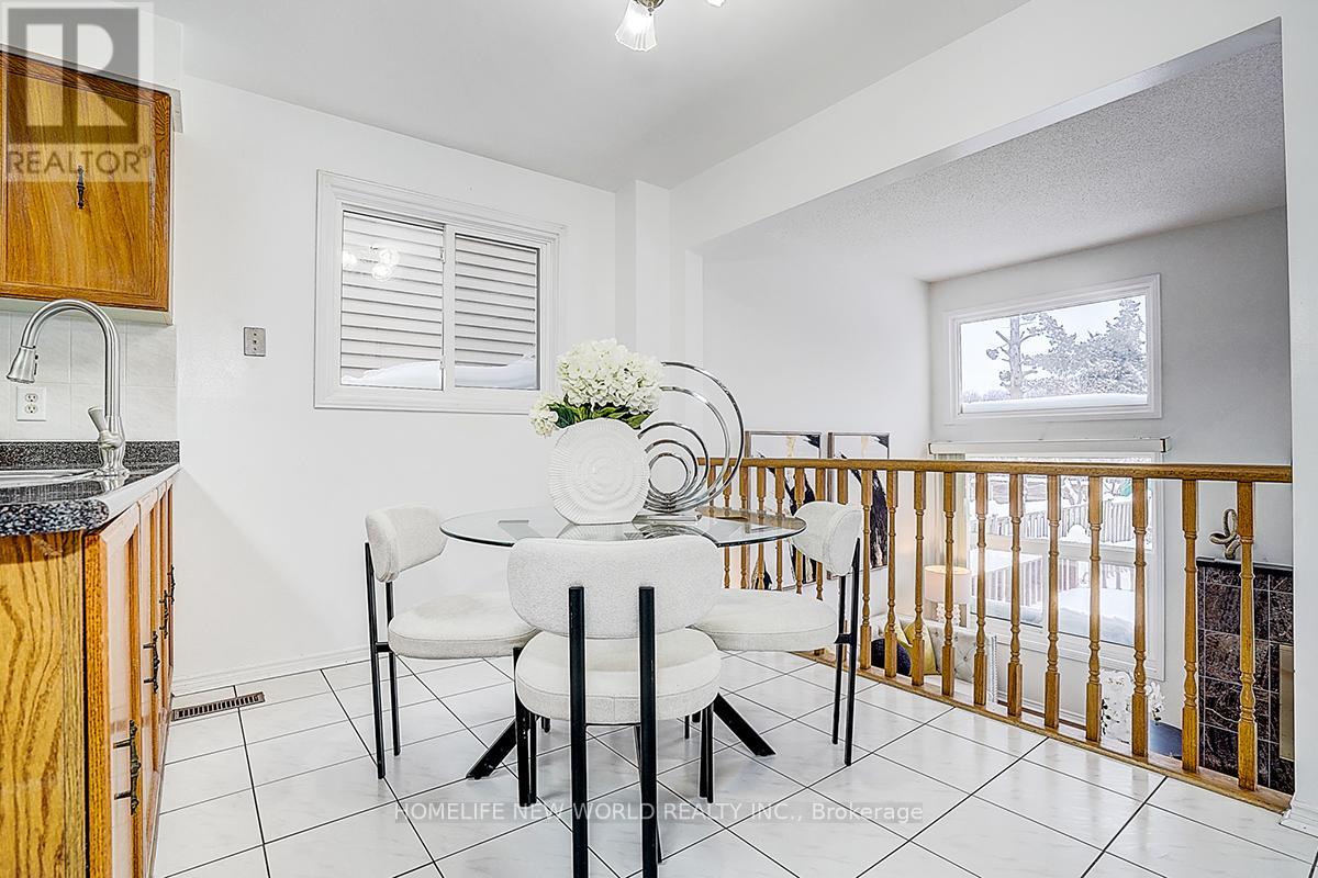 75 Enchanted Hills Crescent, Toronto, Ontario  M1V 3N9 - Photo 14 - E12703426