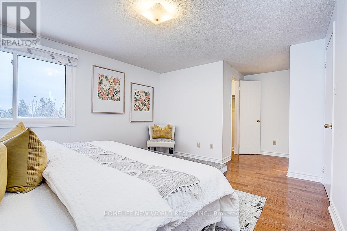 75 Enchanted Hills Crescent, Toronto, Ontario  M1V 3N9 - Photo 16 - E12703426