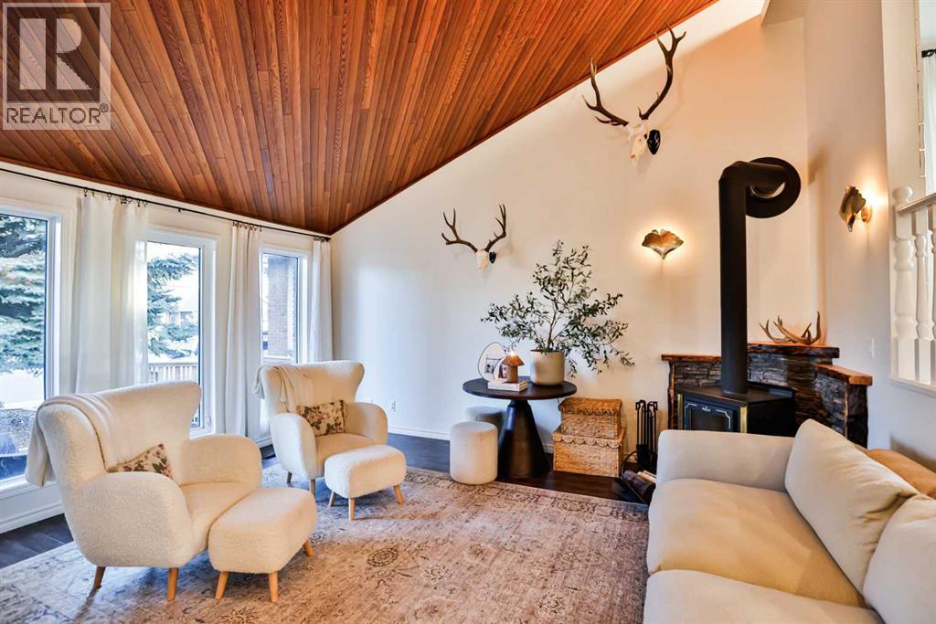 70 Sherwood Boulevard W, Lethbridge, Alberta  T1K 6E9 - Photo 3 - A2279456