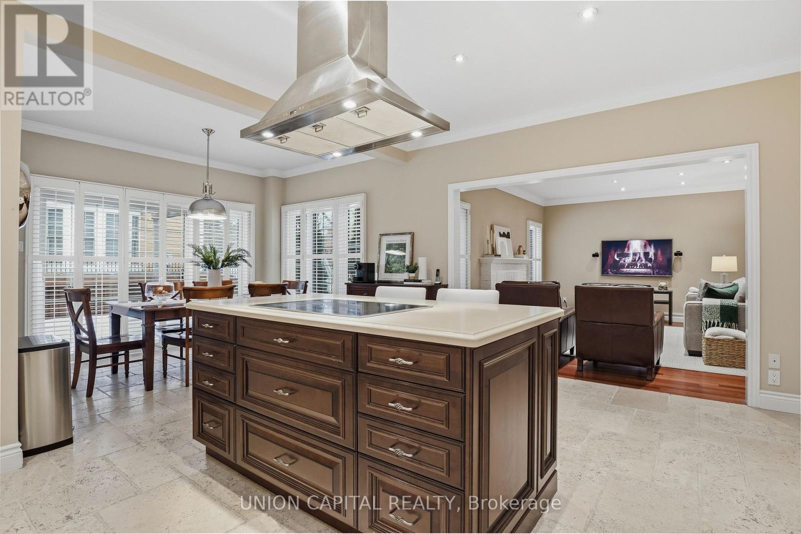 110 Regent Street, Richmond Hill, Ontario  L4C 9P4 - Photo 11 - N12703274