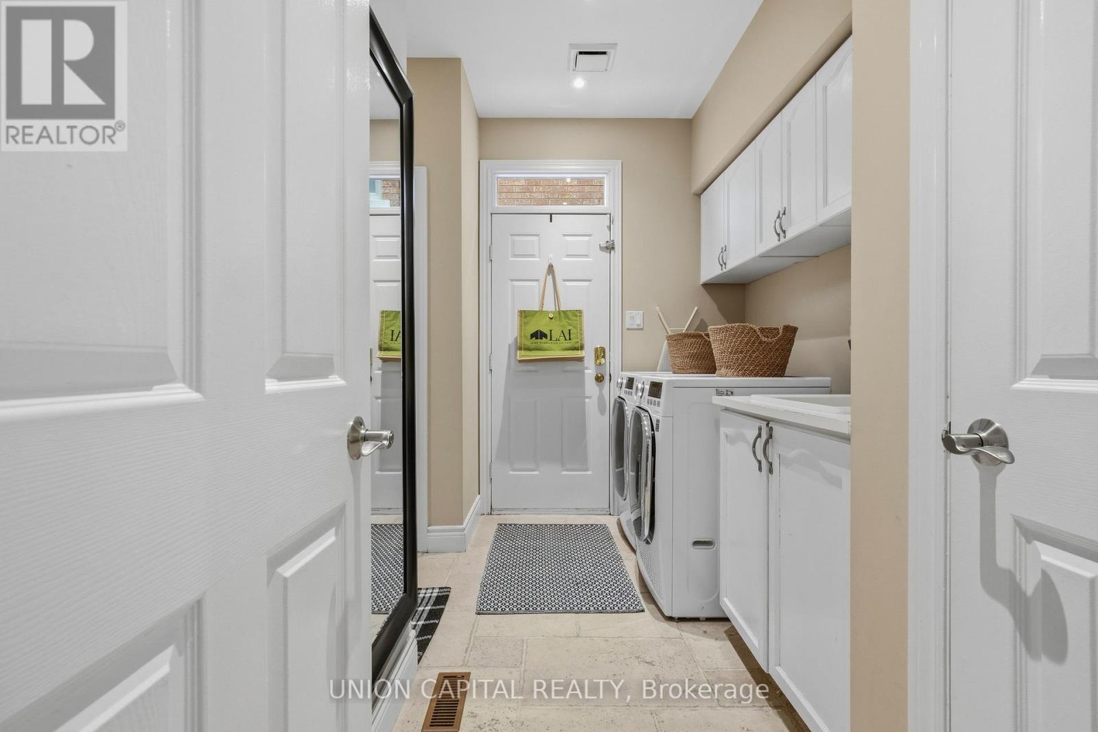 110 Regent Street, Richmond Hill, Ontario  L4C 9P4 - Photo 43 - N12703274