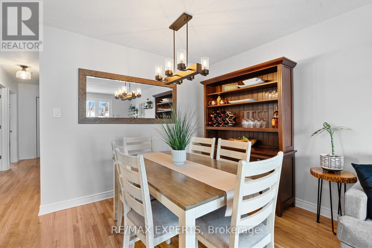 6 Longview Drive, Bradford West Gwillimbury (Bradford), Ontario  L3Z 2H1 - Photo 12 - N12703314