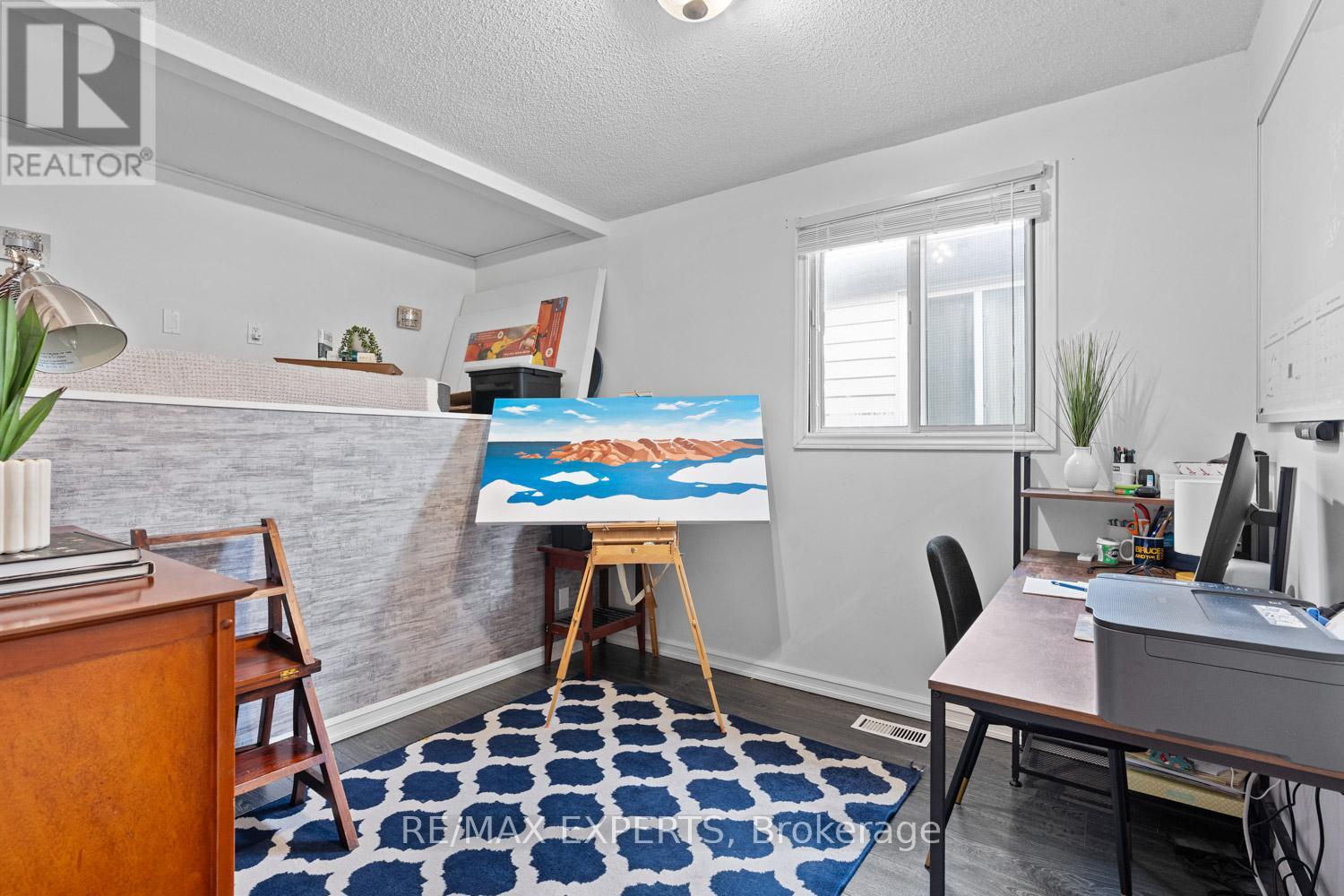 6 Longview Drive, Bradford West Gwillimbury (Bradford), Ontario  L3Z 2H1 - Photo 17 - N12703314