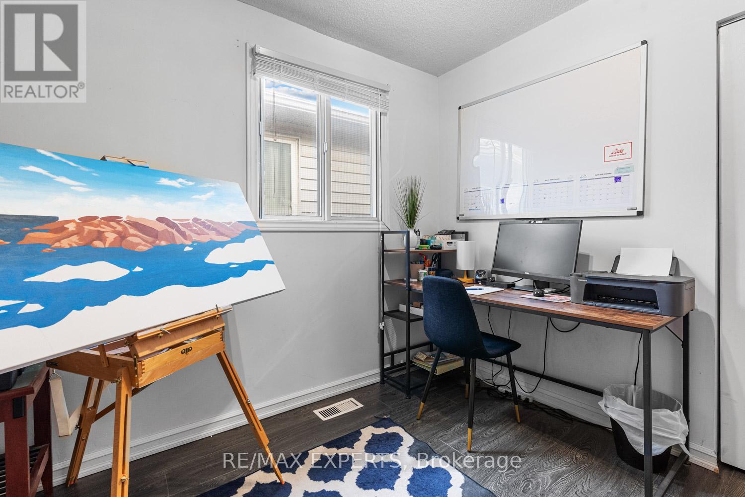 6 Longview Drive, Bradford West Gwillimbury (Bradford), Ontario  L3Z 2H1 - Photo 19 - N12703314