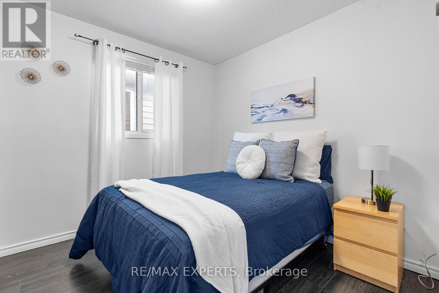 6 Longview Drive, Bradford West Gwillimbury (Bradford), Ontario  L3Z 2H1 - Photo 22 - N12703314