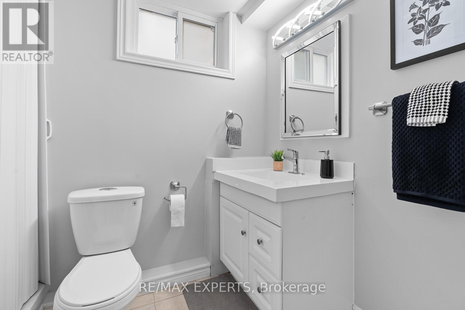 6 Longview Drive, Bradford West Gwillimbury (Bradford), Ontario  L3Z 2H1 - Photo 28 - N12703314