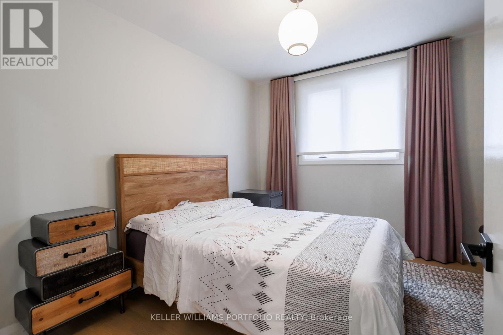 33 Cog Hill Drive, Vaughan, Ontario  L4K 1M6 - Photo 12 - N12703460