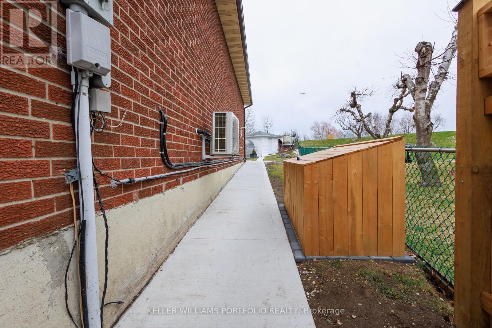 33 Cog Hill Drive, Vaughan, Ontario  L4K 1M6 - Photo 37 - N12703460