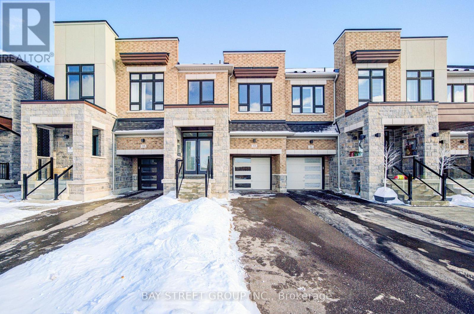53 DUCHARME DRIVE, Richmond Hill, Ontario