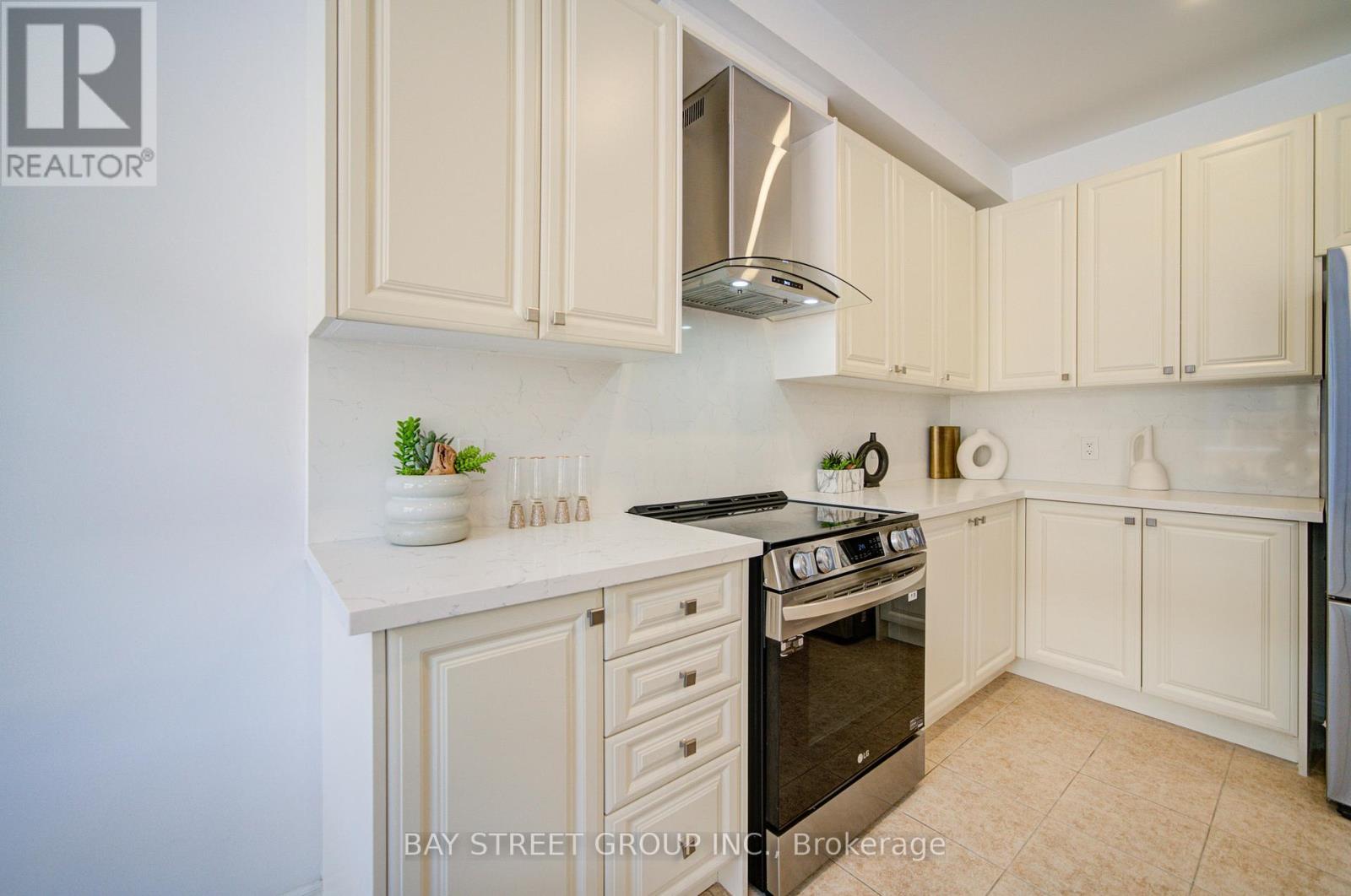 53 Ducharme Drive, Richmond Hill, Ontario  L4S 0J3 - Photo 8 - N12703468