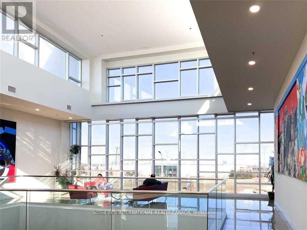 325 - 7250 Keele Street, Vaughan (Concord), Ontario  L4K 1Z8 - Photo 2 - N12703492