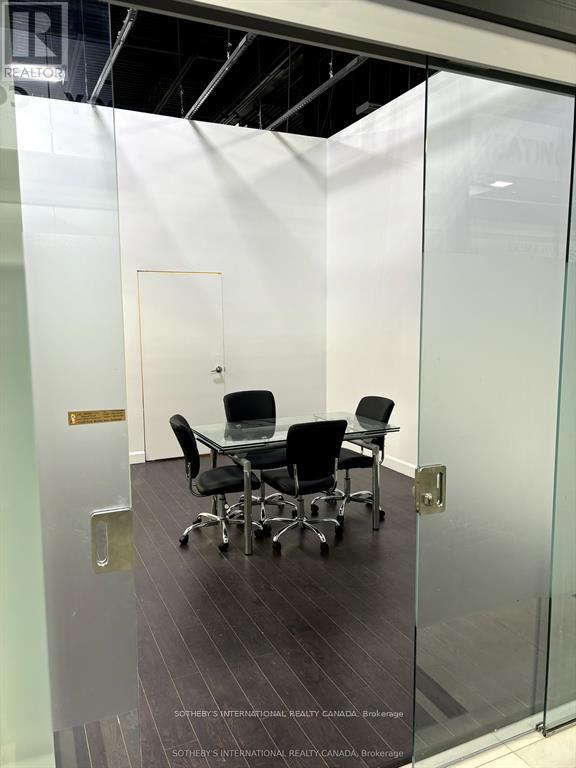 325 - 7250 Keele Street, Vaughan (Concord), Ontario  L4K 1Z8 - Photo 6 - N12703492